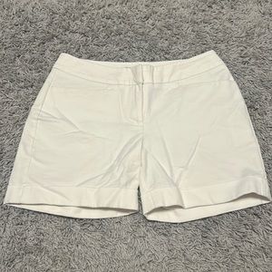 White APT.9 Essentials Dressy Shorts, Size: Women’s 4